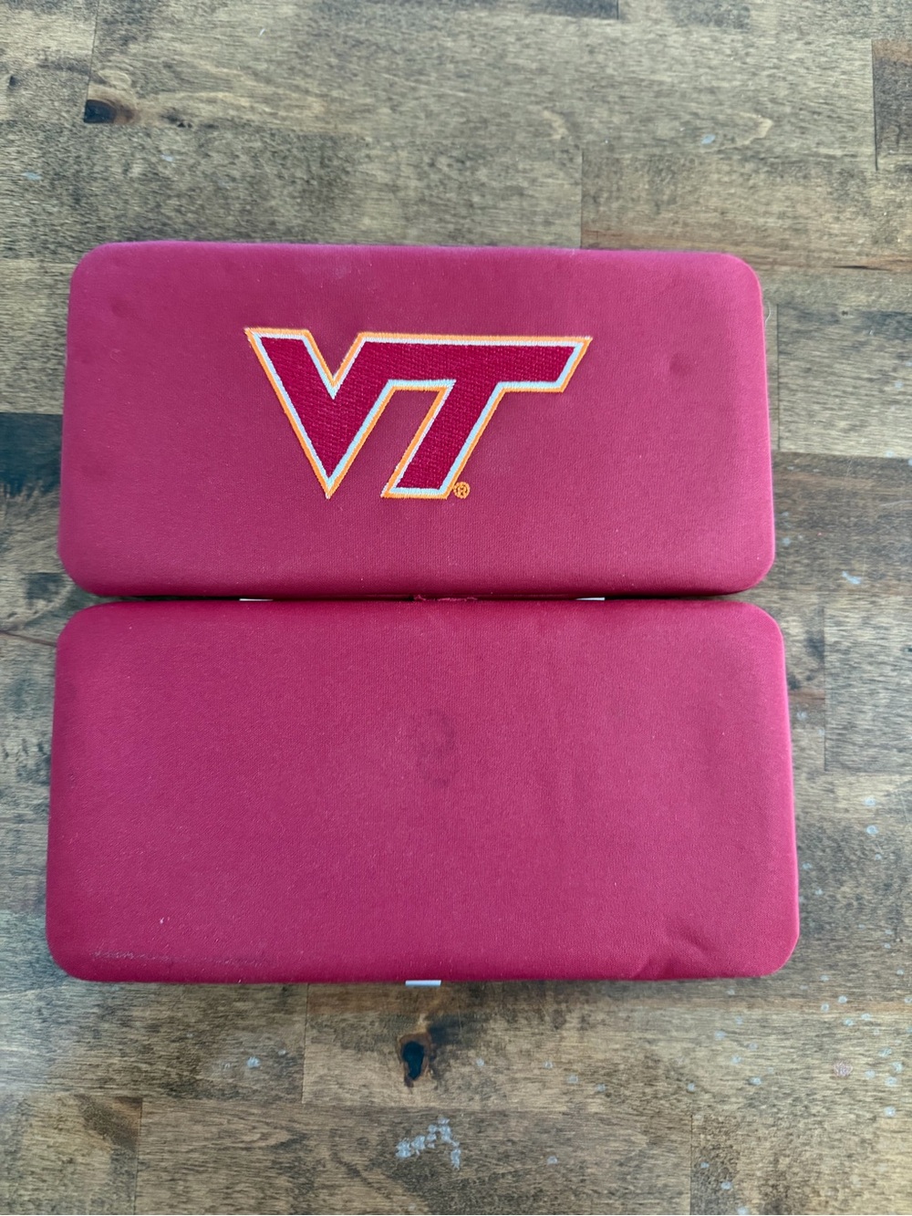Synthetic leather clutch purse, Jenkins Enterprises
Virginia Tech Game Day
clutc